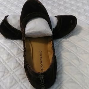 Lucky Brand EMMIE Smart Velvet Shoe